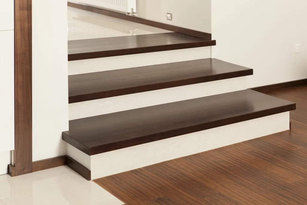 schody drewniane - olejowane czy lakierowane?